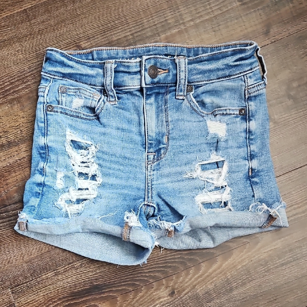 American Eagle Womens Distressed hi-rise Shortie Shorts
